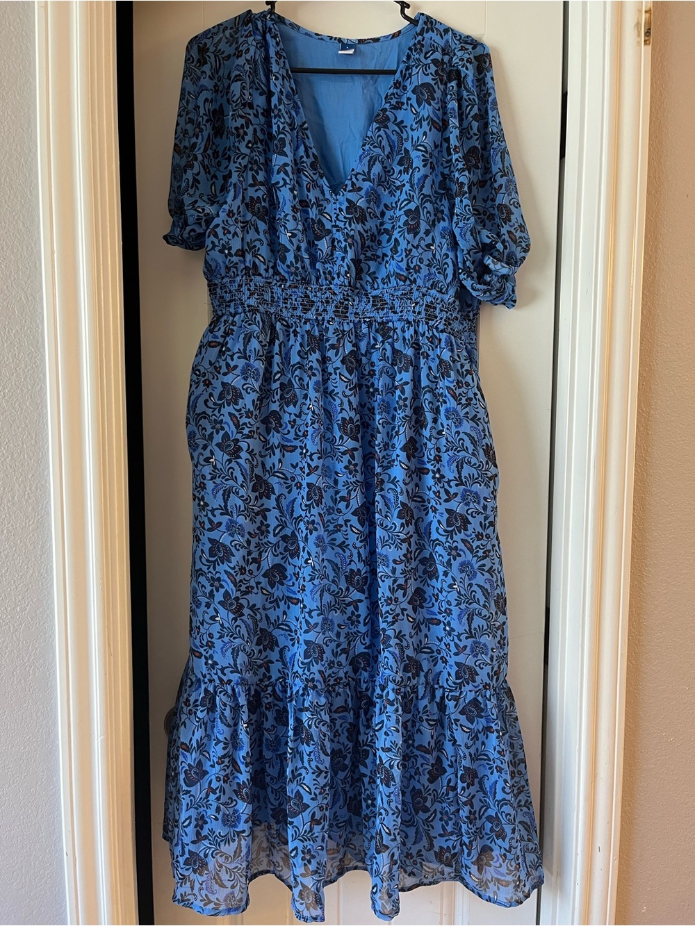 Old Navy Blue Floral Smocked Midi Dress Large Cottagecore Boho
